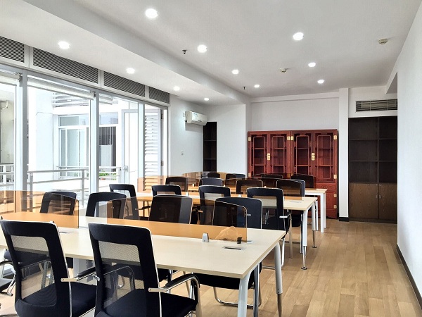 2016年动点网络成立培训部并进一步扩办公面积